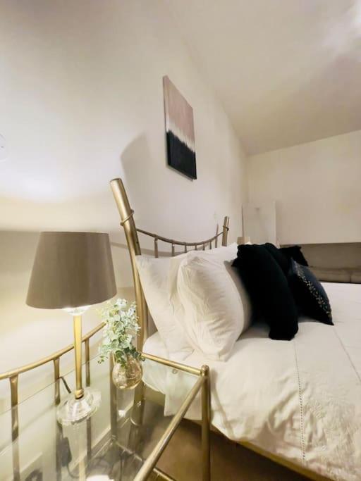 Beautiful Central Open Plan Living! マンチェスター エクステリア 写真